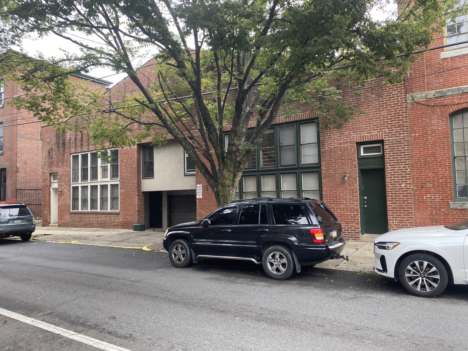 Photographic documentation of the work as submitted to the city's 311 record.