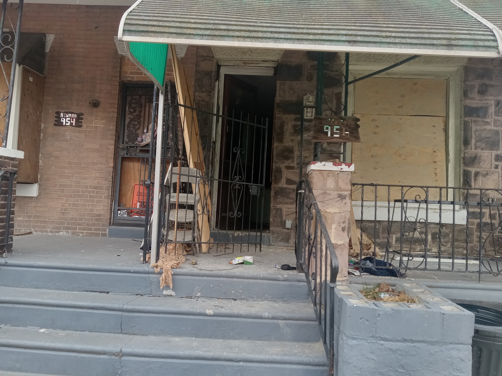 Photographic documentation of the work as submitted to the city's 311 record.