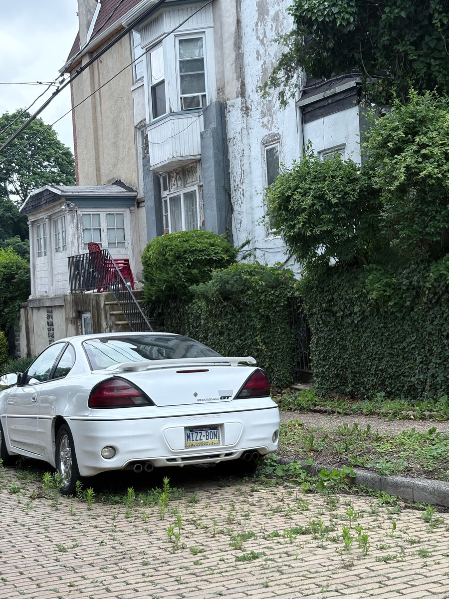 Photographic documentation of the work as submitted to the city's 311 record.