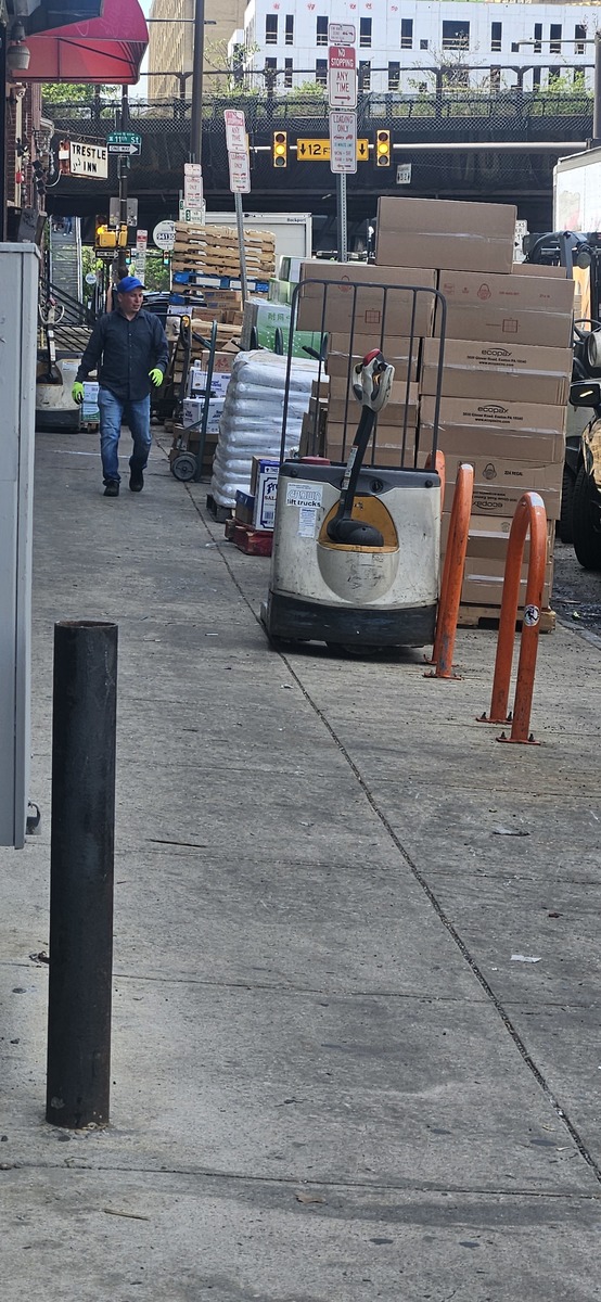 Photographic documentation of the work as submitted to the city's 311 record.