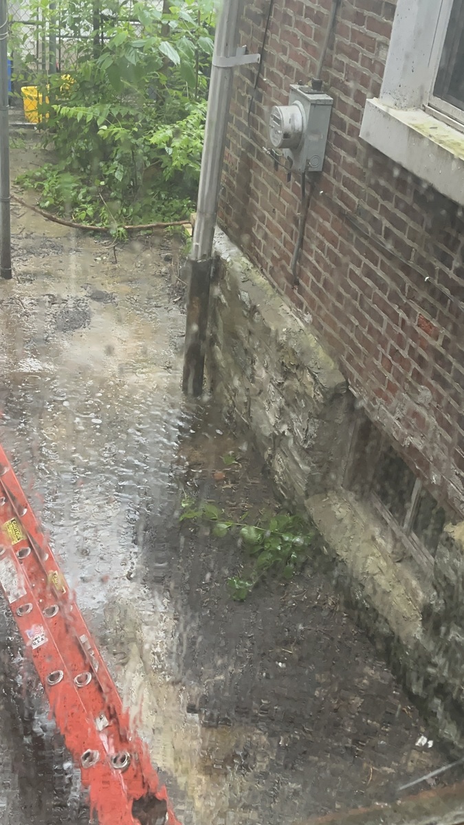 Photographic documentation of the work as submitted to the city's 311 record.
