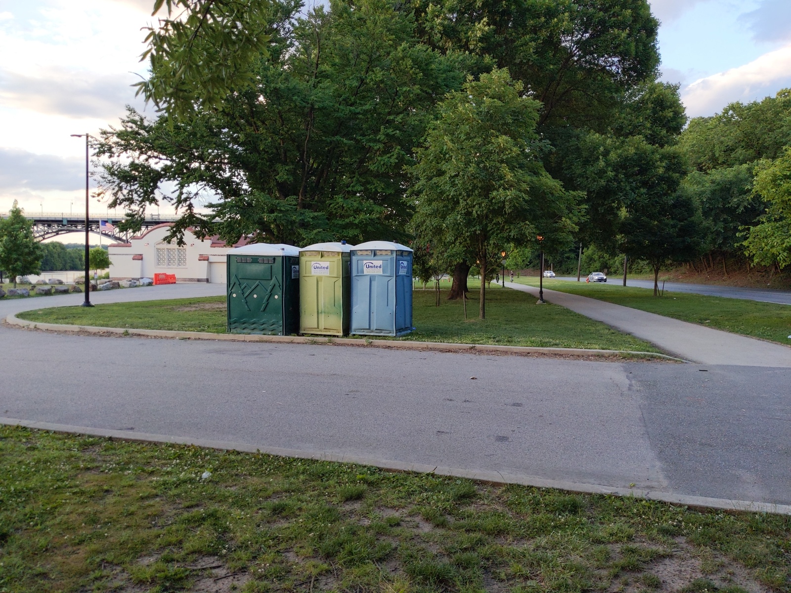 Photographic documentation of the work as submitted to the city's 311 record.