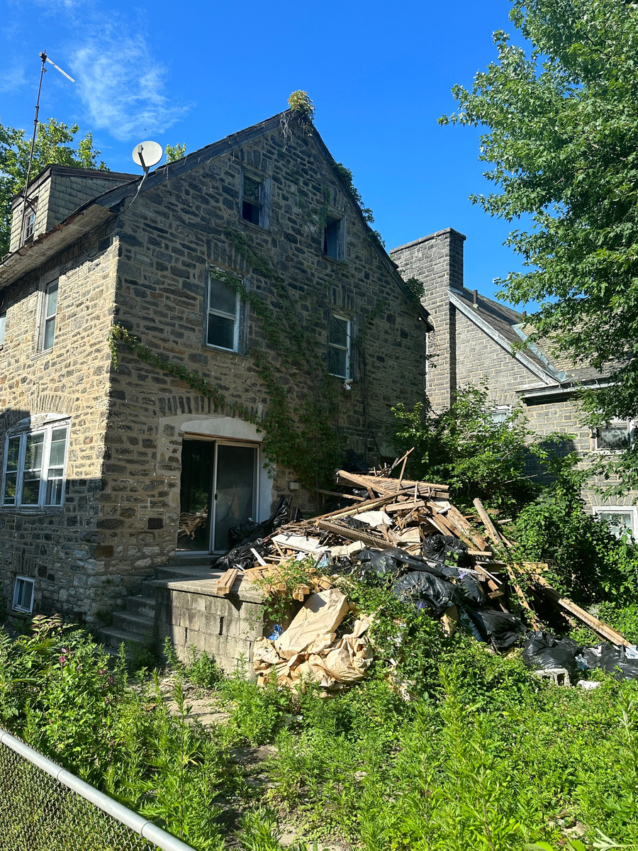 Photographic documentation of the work as submitted to the city's 311 record.