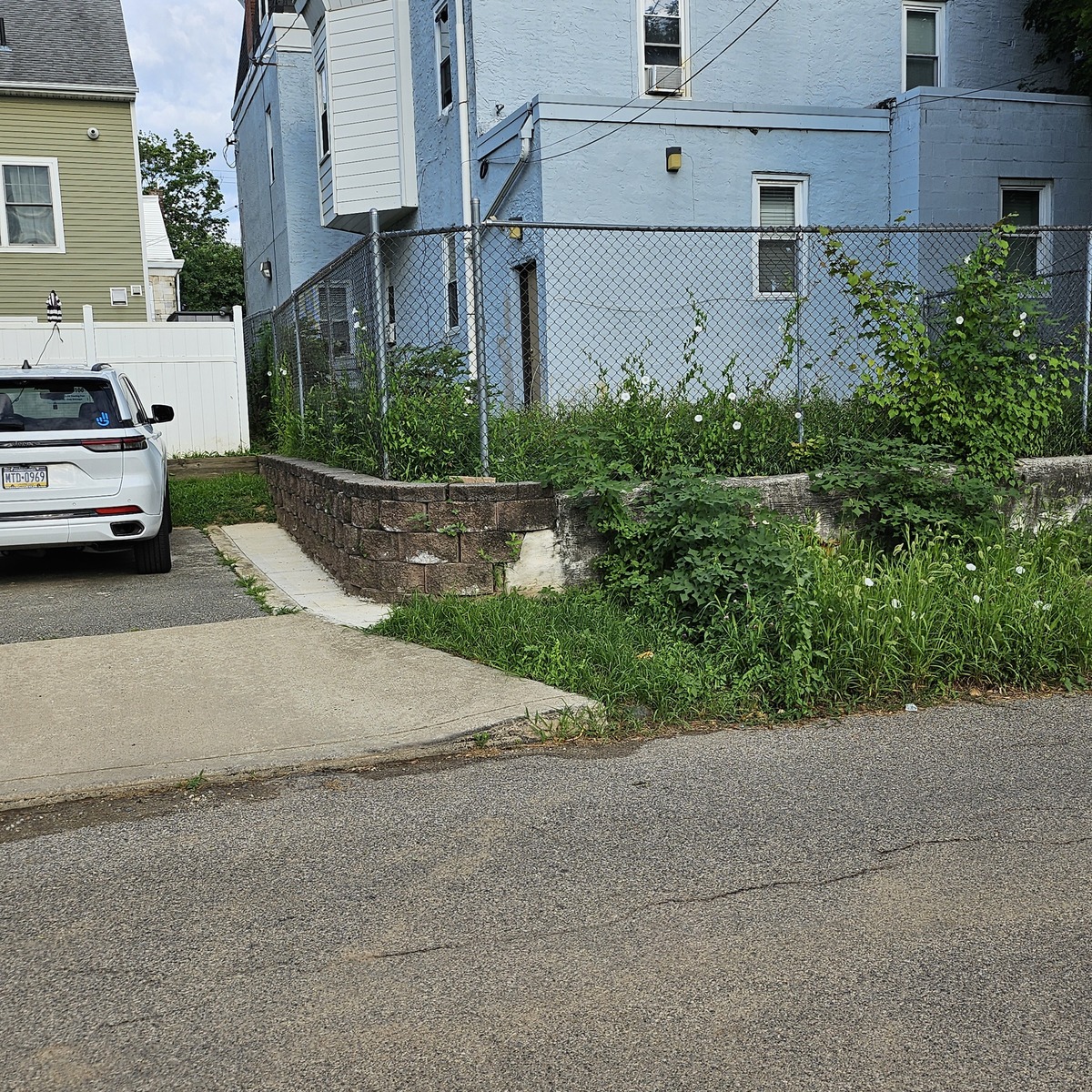 Photographic documentation of the work as submitted to the city's 311 record.