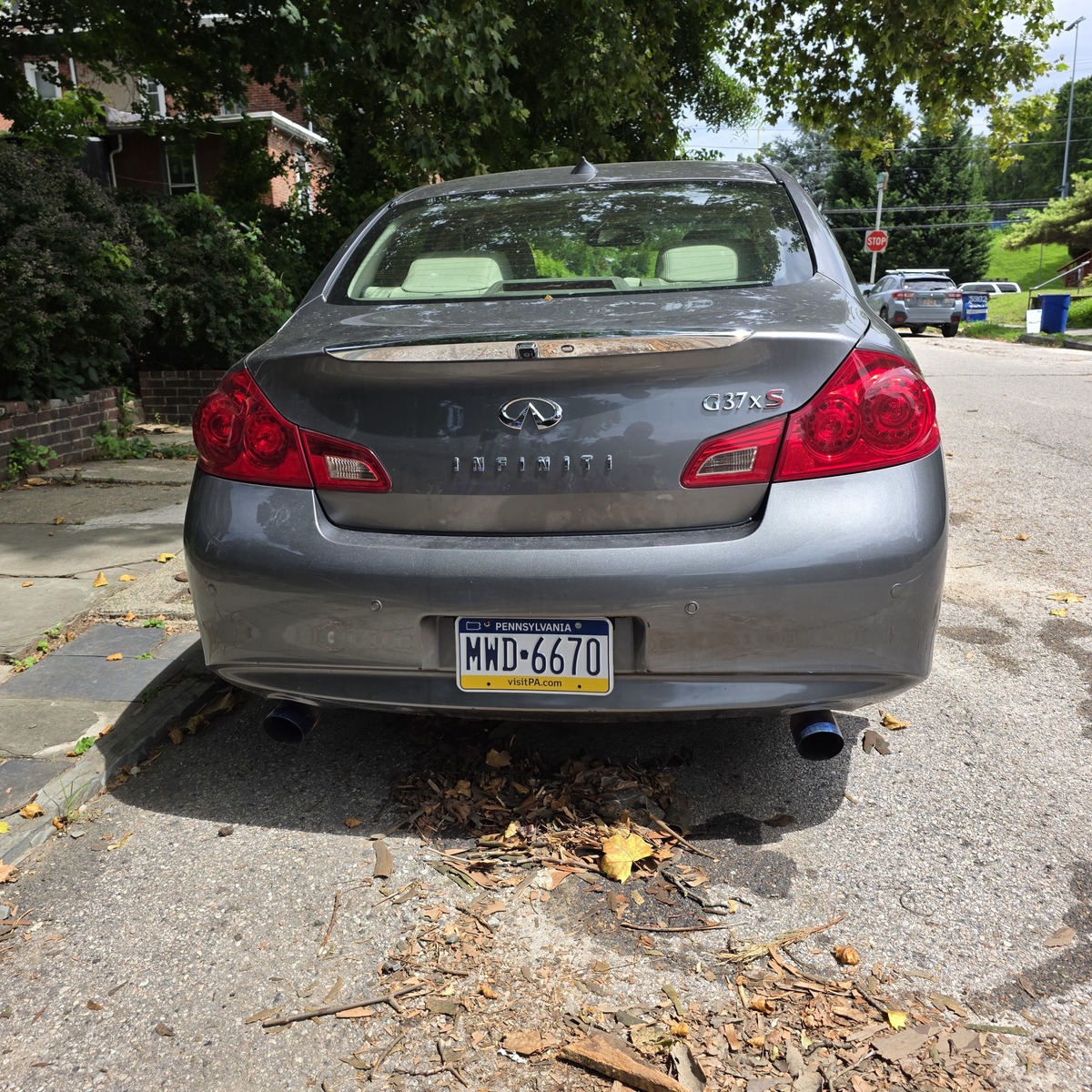 Photographic documentation of the work as submitted to the city's 311 record.