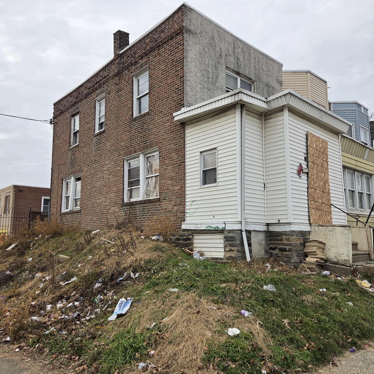 Photographic documentation of the work as submitted to the city's 311 record.