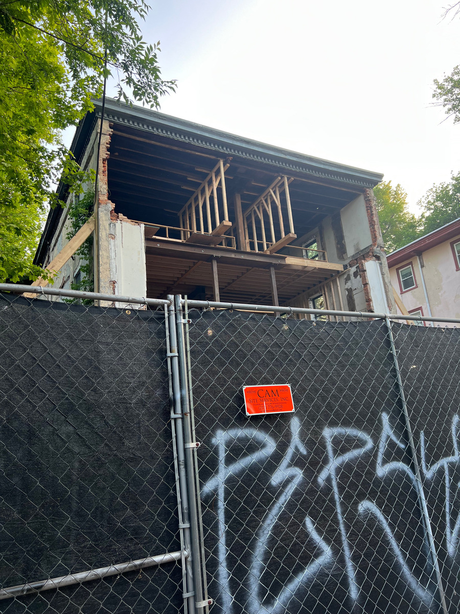 Photographic documentation of the work as submitted to the city's 311 record.
