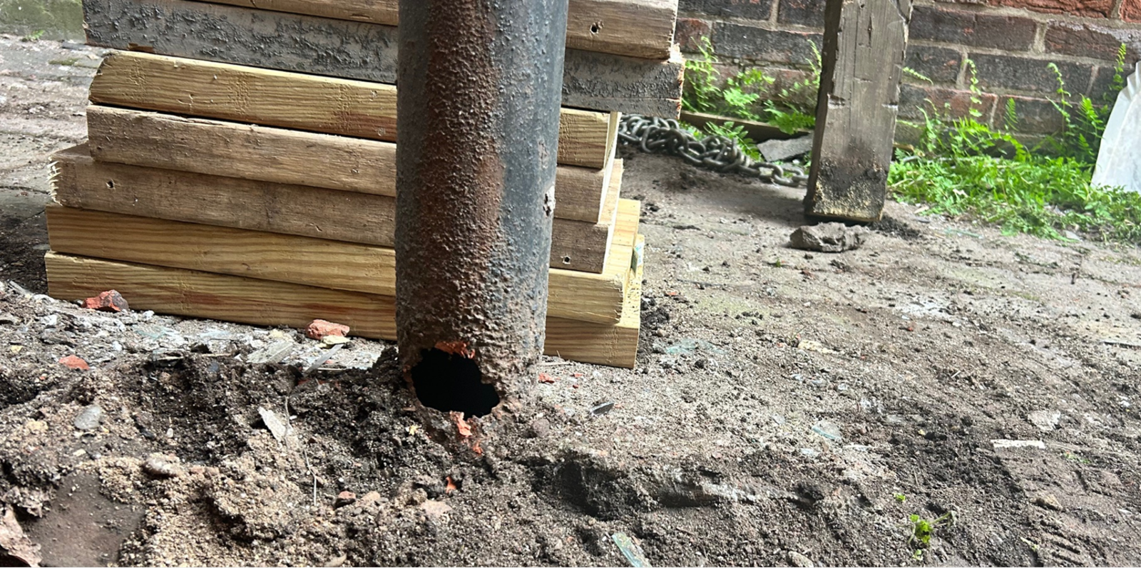 Photographic documentation of the work as submitted to the city's 311 record.