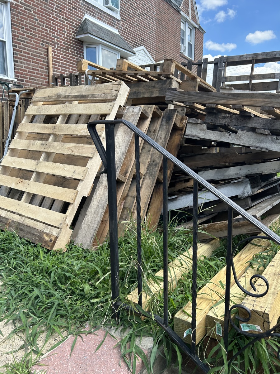 Photographic documentation of the work as submitted to the city's 311 record.
