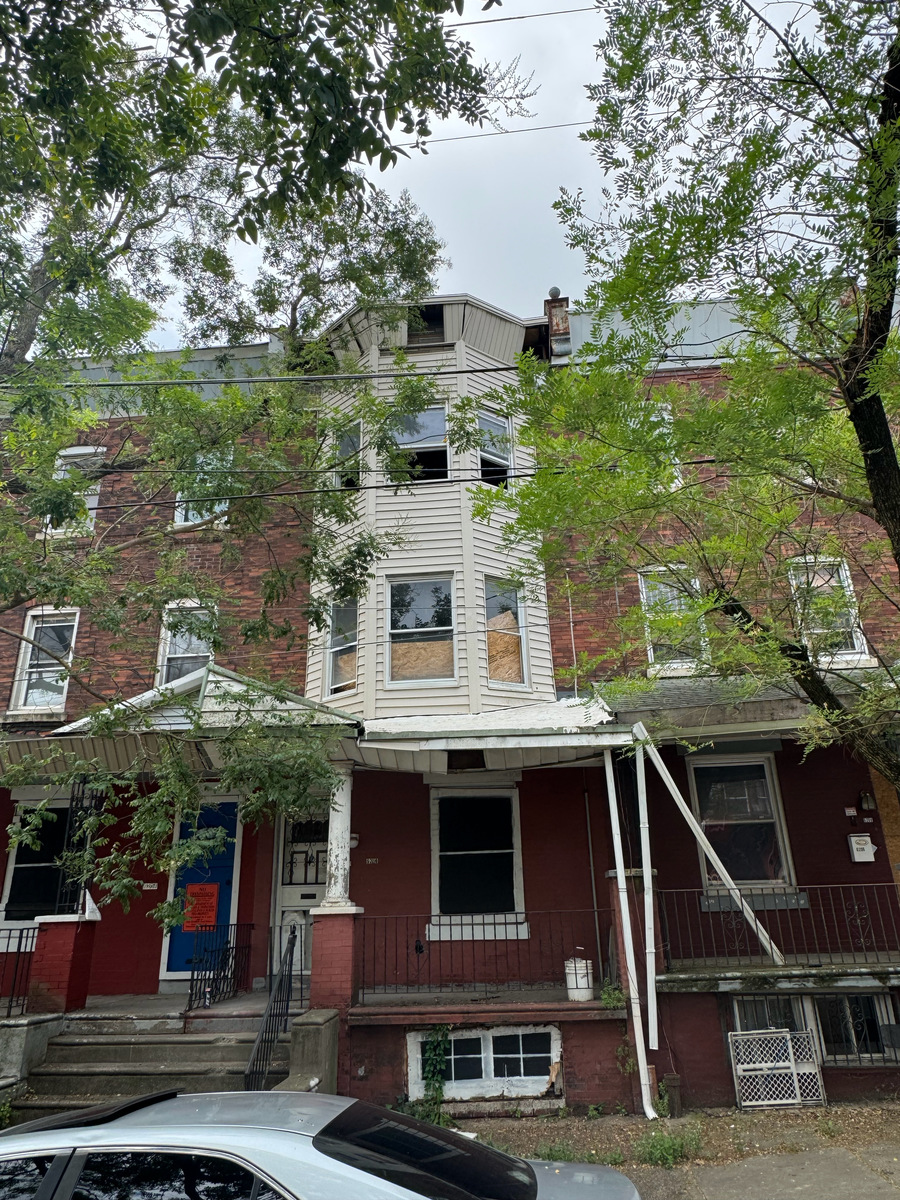 Photographic documentation of the work as submitted to the city's 311 record.