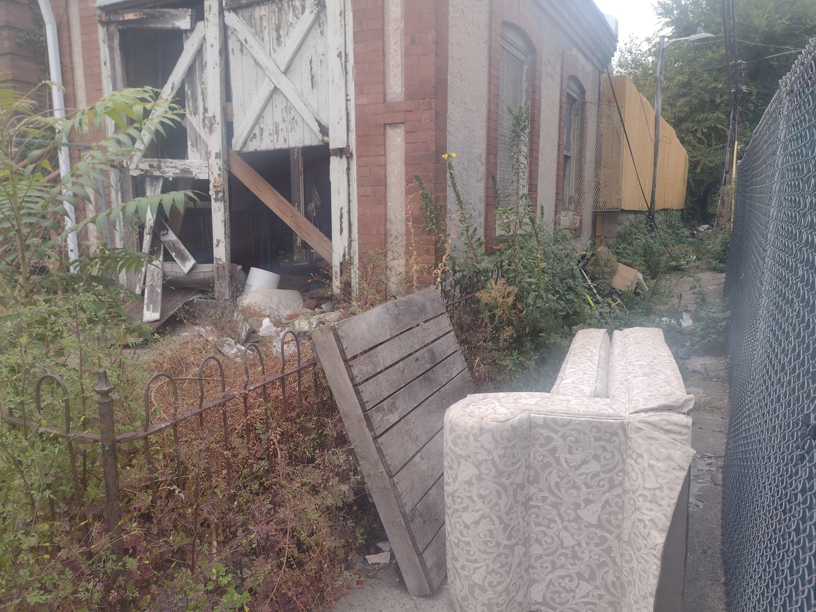 Photographic documentation of the work as submitted to the city's 311 record.