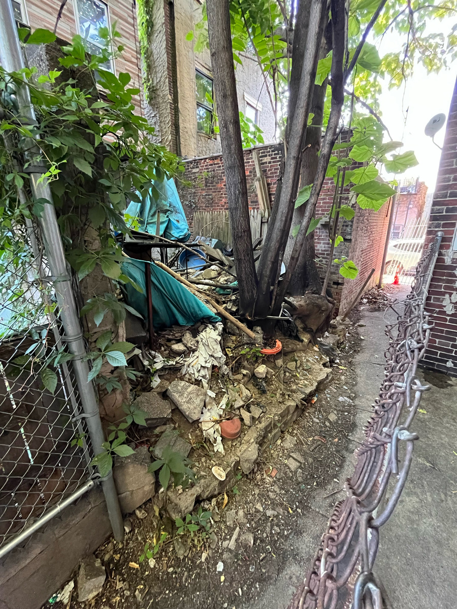 Photographic documentation of the work as submitted to the city's 311 record.