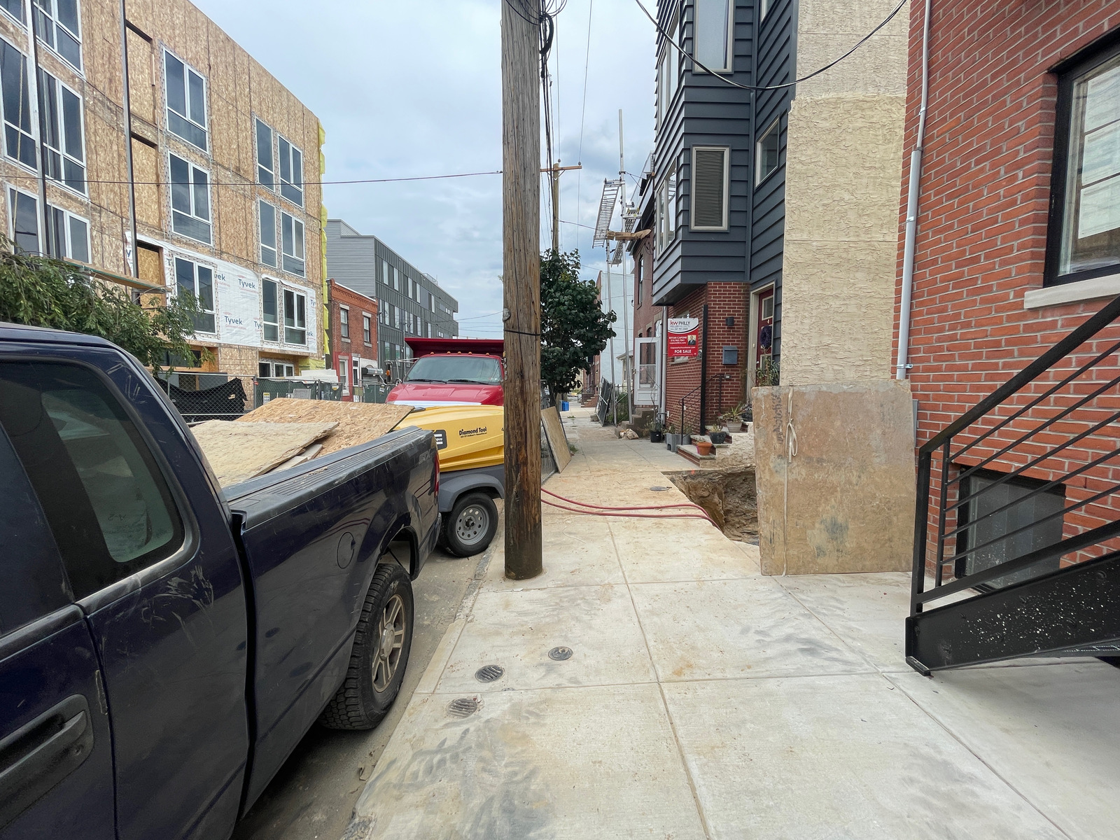 Photographic documentation of the work as submitted to the city's 311 record.