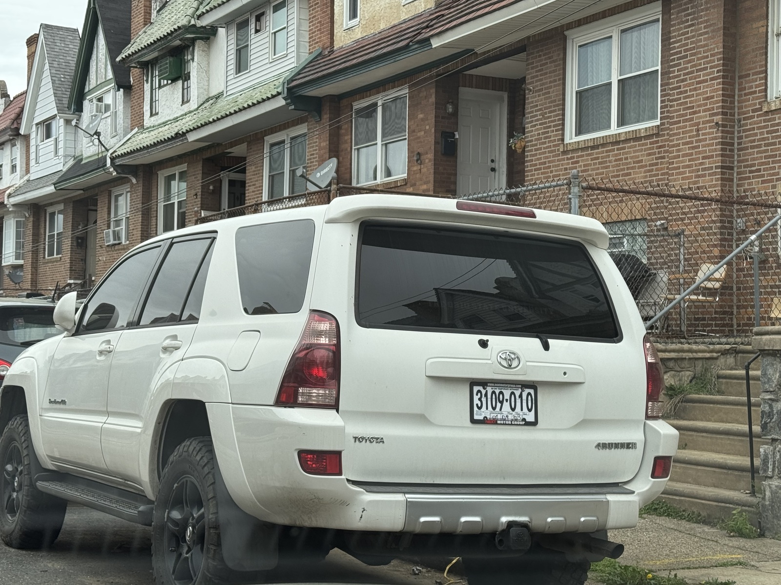 Photographic documentation of the work as submitted to the city's 311 record.