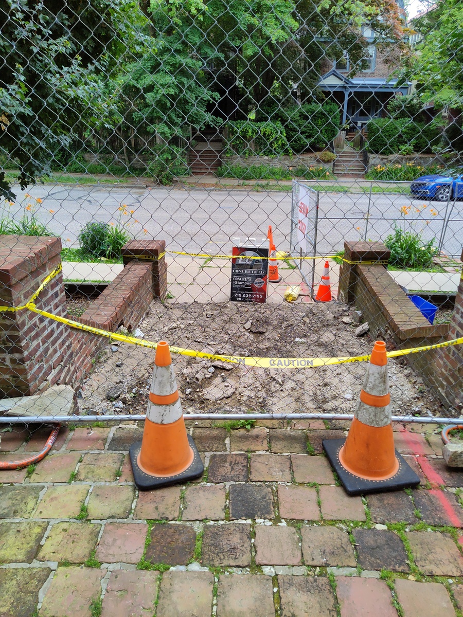 Photographic documentation of the work as submitted to the city's 311 record.