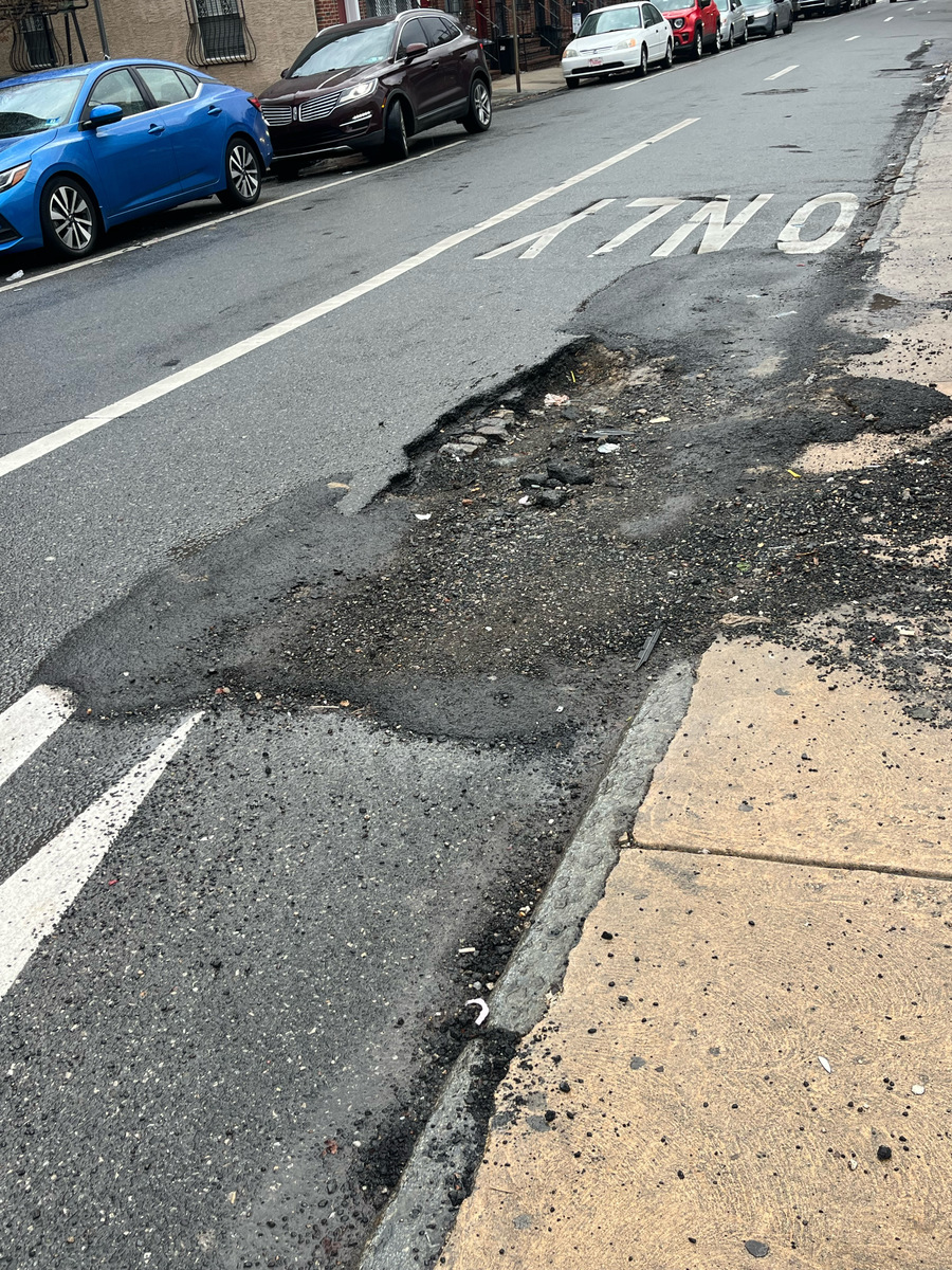 Photographic documentation of the work as submitted to the city's 311 record.