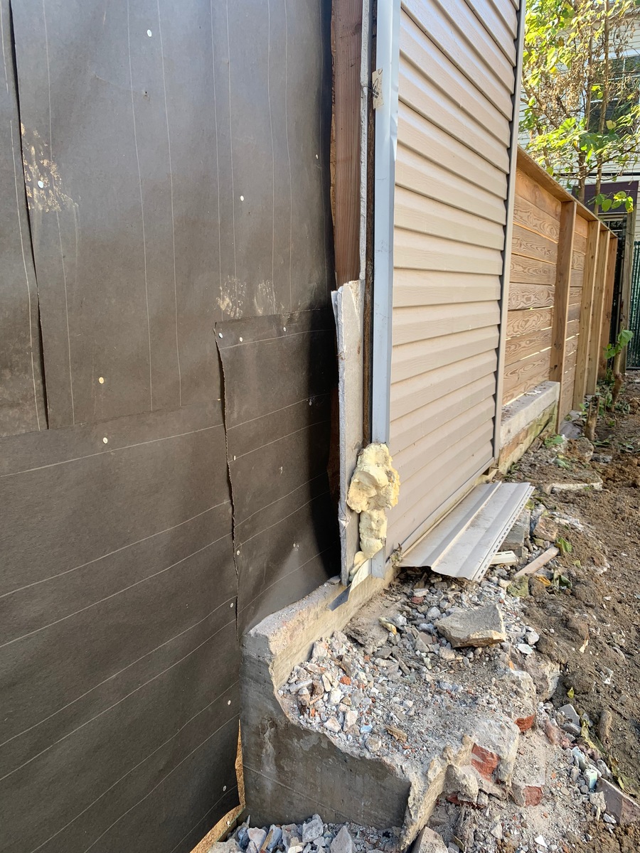 Photographic documentation of the work as submitted to the city's 311 record.