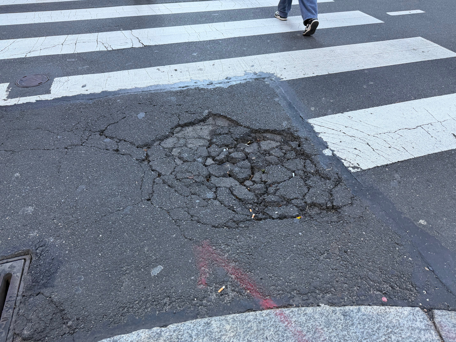 Photographic documentation of the work as submitted to the city's 311 record.