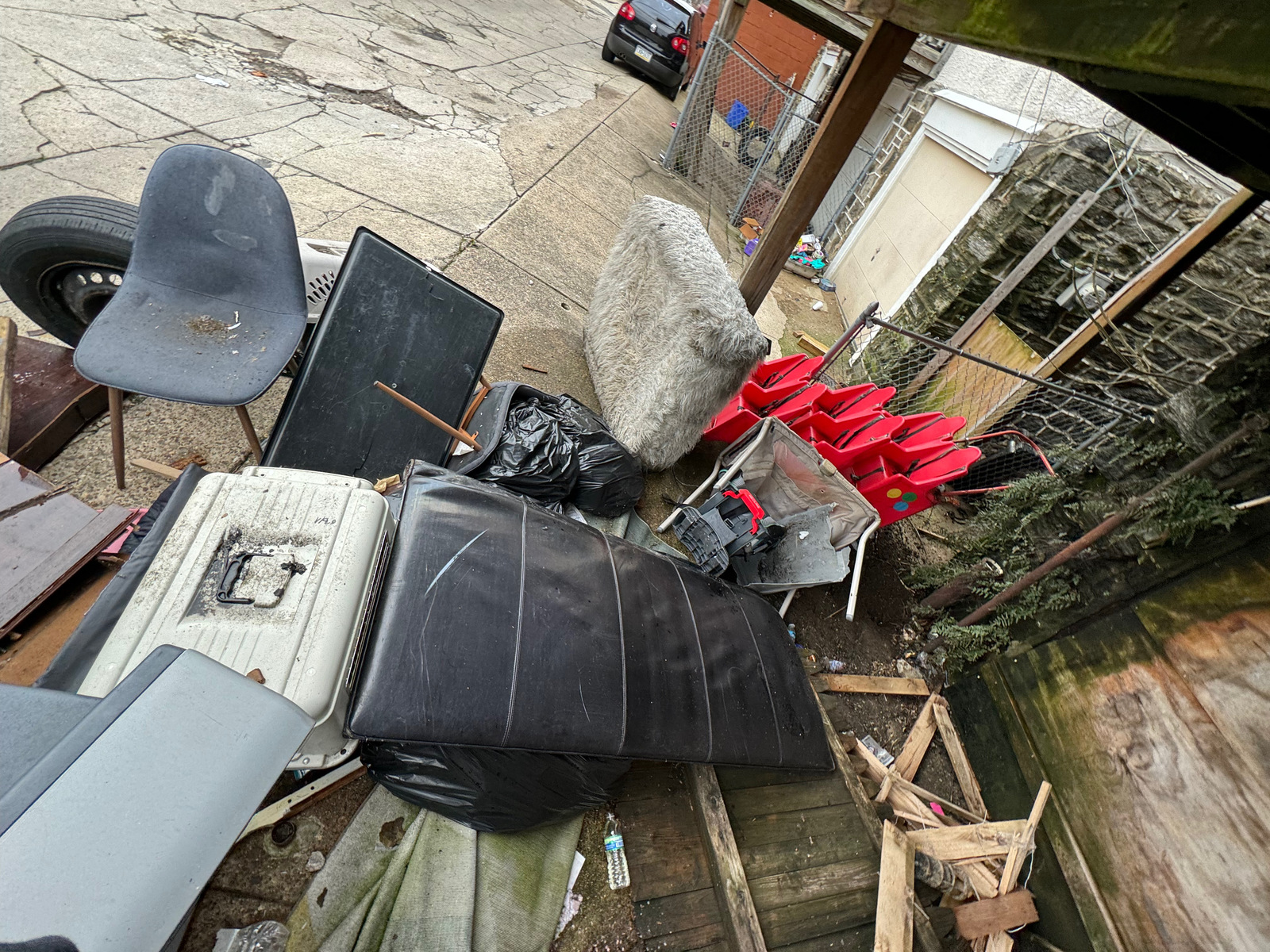 Photographic documentation of the work as submitted to the city's 311 record.