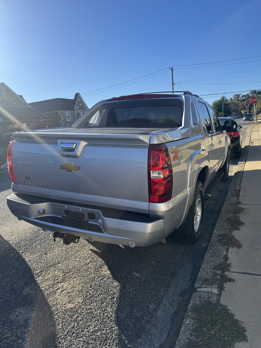 Photographic documentation of the work as submitted to the city's 311 record.