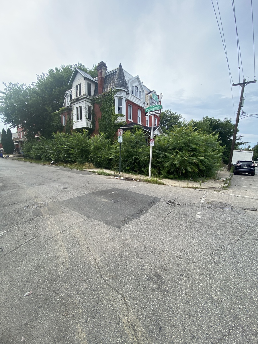 Photographic documentation of the work as submitted to the city's 311 record.