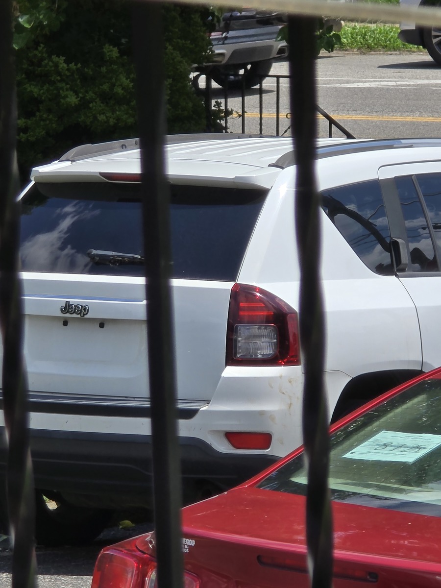 Photographic documentation of the work as submitted to the city's 311 record.