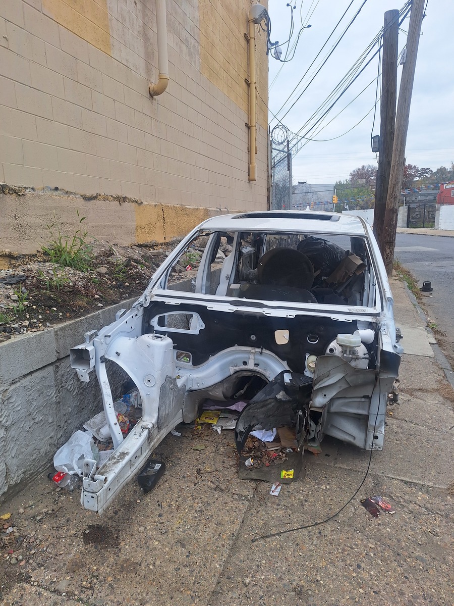 Photographic documentation of the work as submitted to the city's 311 record.
