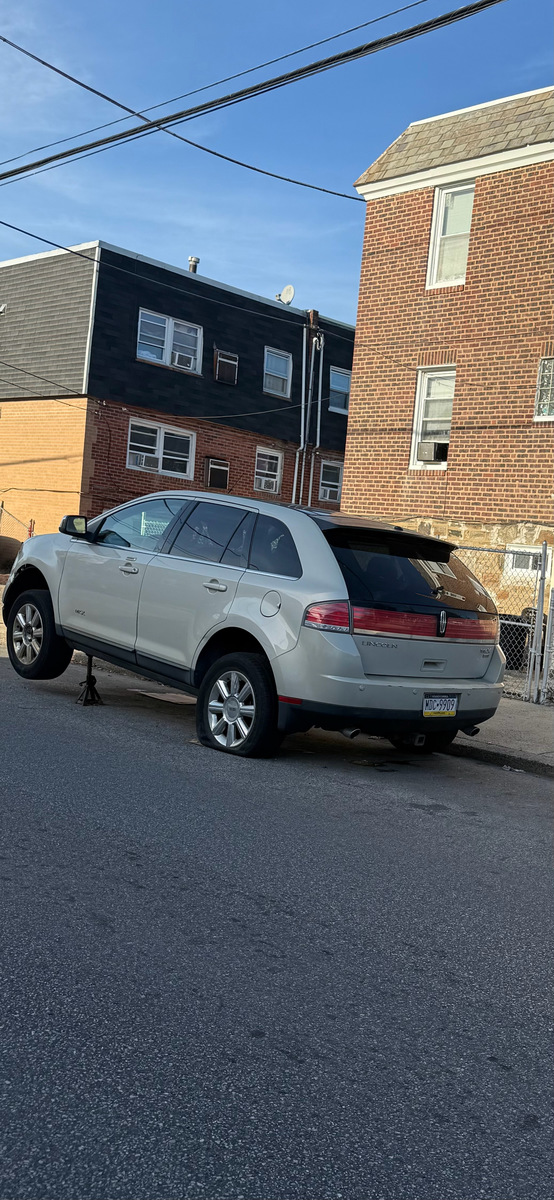 Photographic documentation of the work as submitted to the city's 311 record.