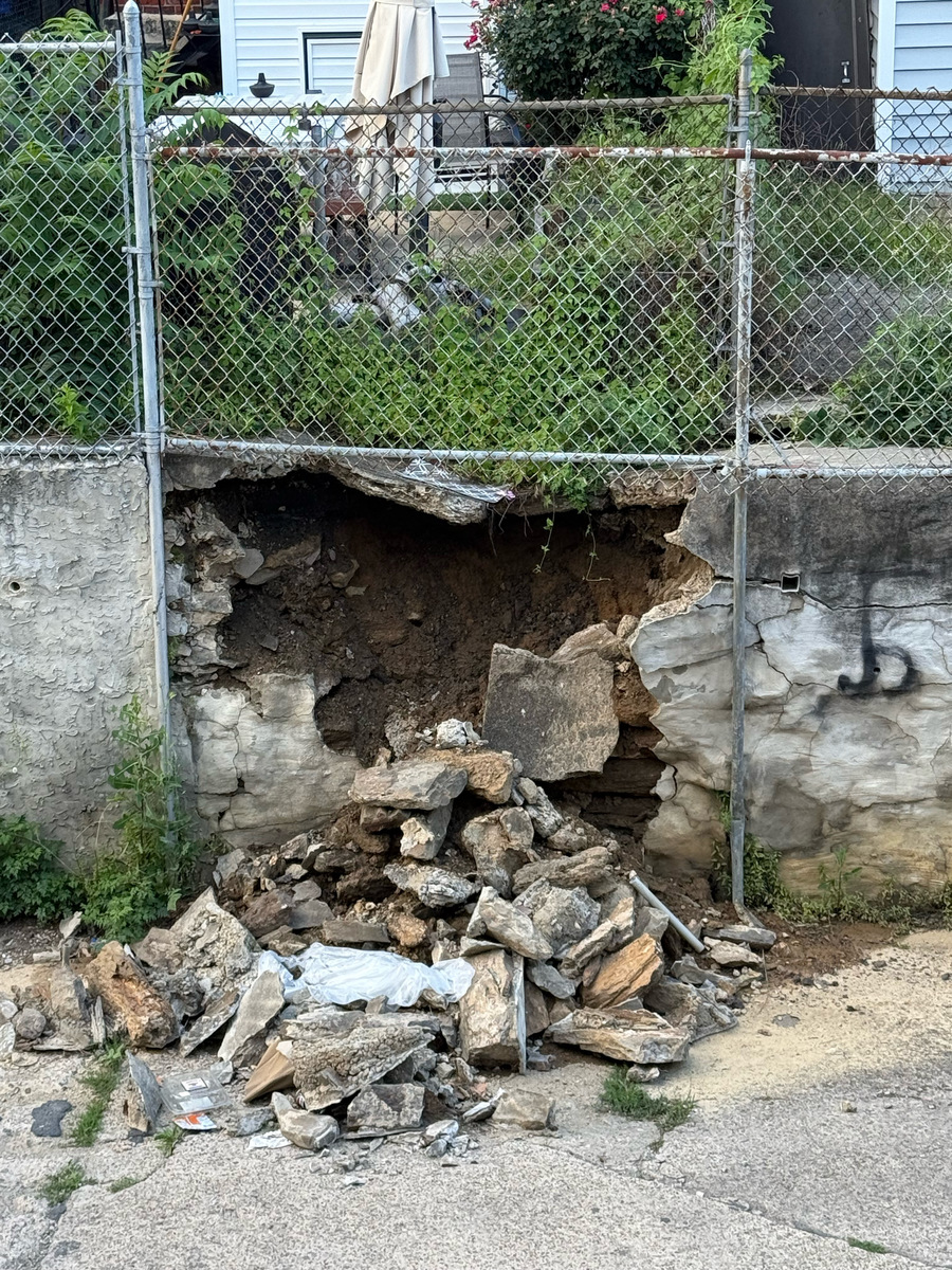 Photographic documentation of the work as submitted to the city's 311 record.