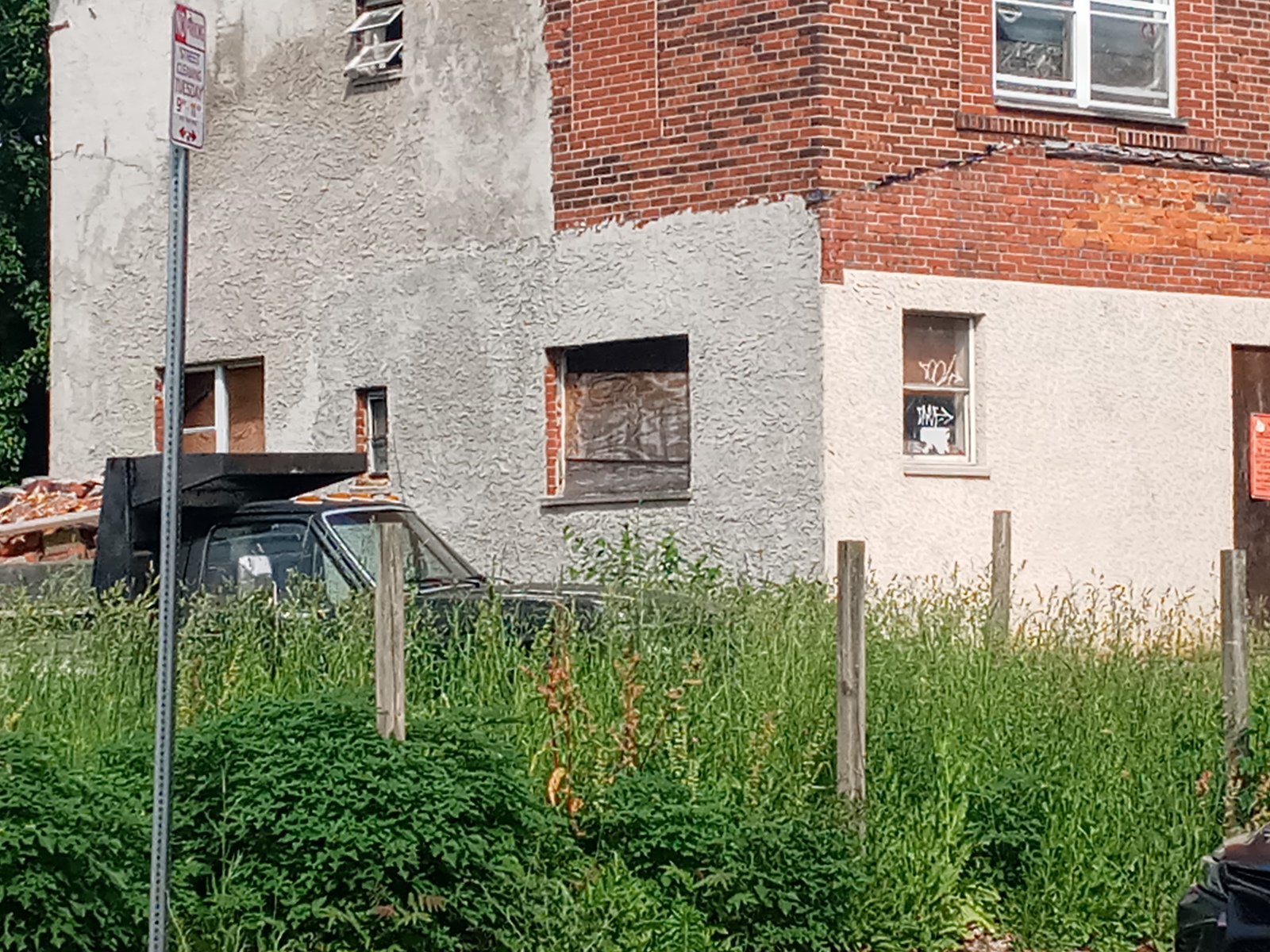 Photographic documentation of the work as submitted to the city's 311 record.