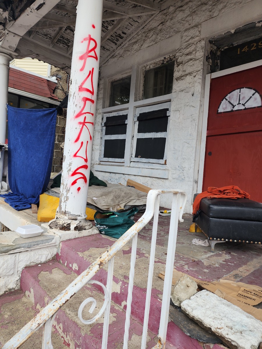 Photographic documentation of the work as submitted to the city's 311 record.
