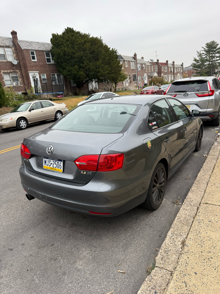 Photographic documentation of the work as submitted to the city's 311 record.