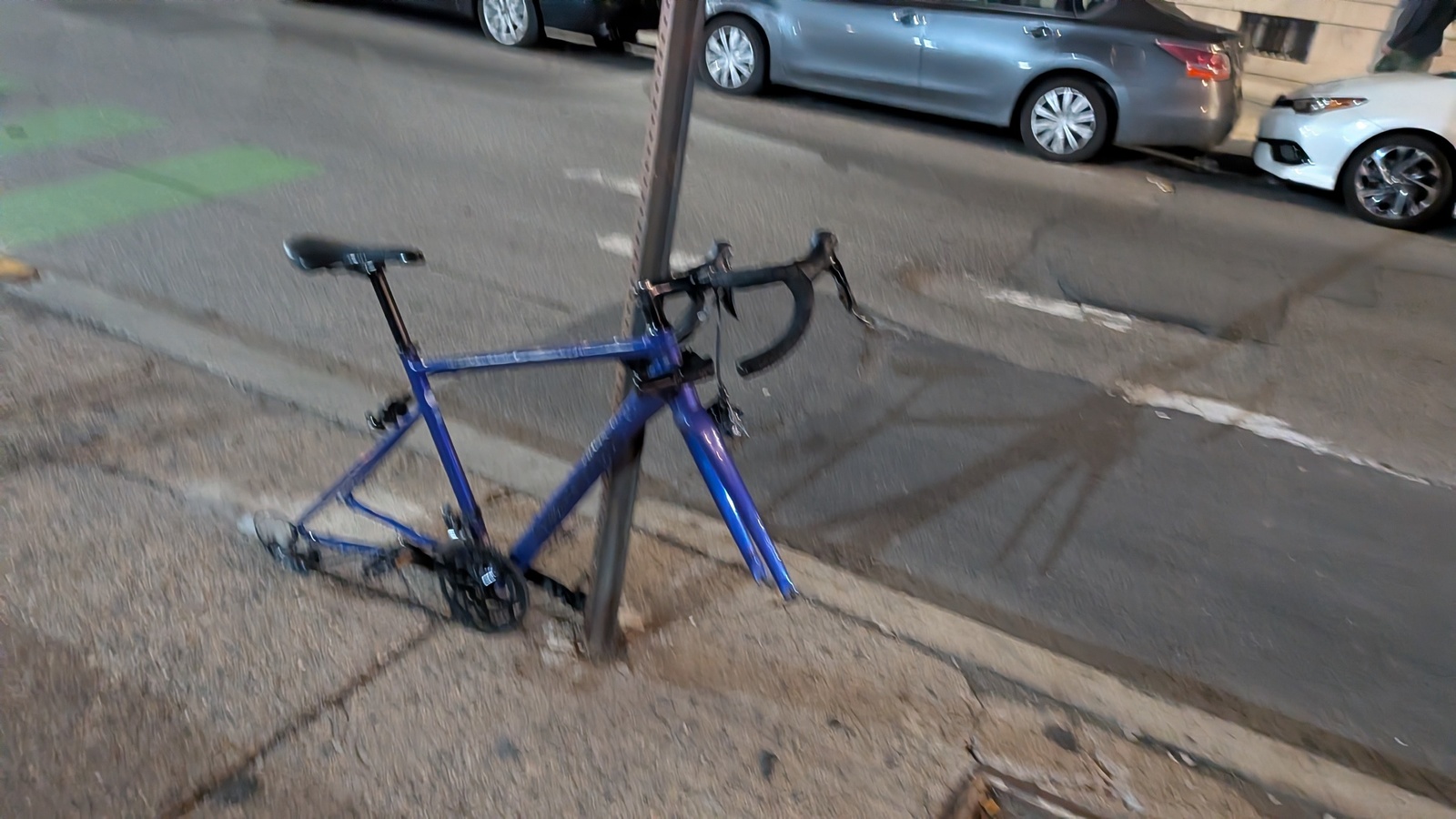 Documentation of Curbside Equilibrium, Spruce Street — Center City, as submitted to Philadelphia 311.