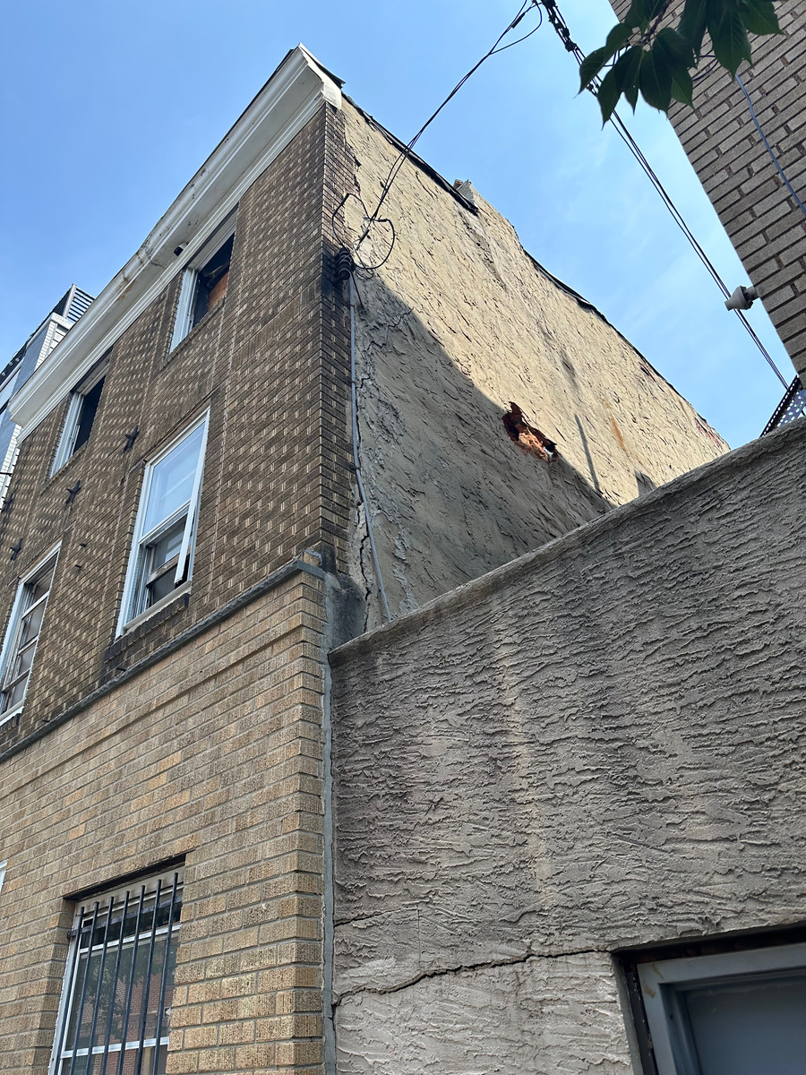 Photographic documentation of the work as submitted to the city's 311 record.