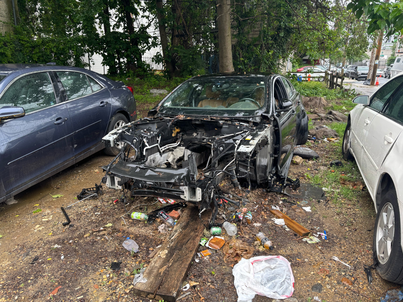 Photographic documentation of the work as submitted to the city's 311 record.