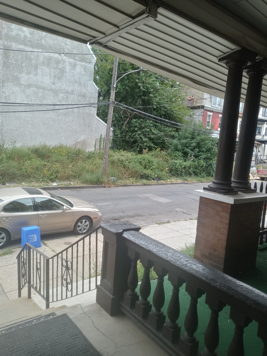 Photographic documentation of the work as submitted to the city's 311 record.