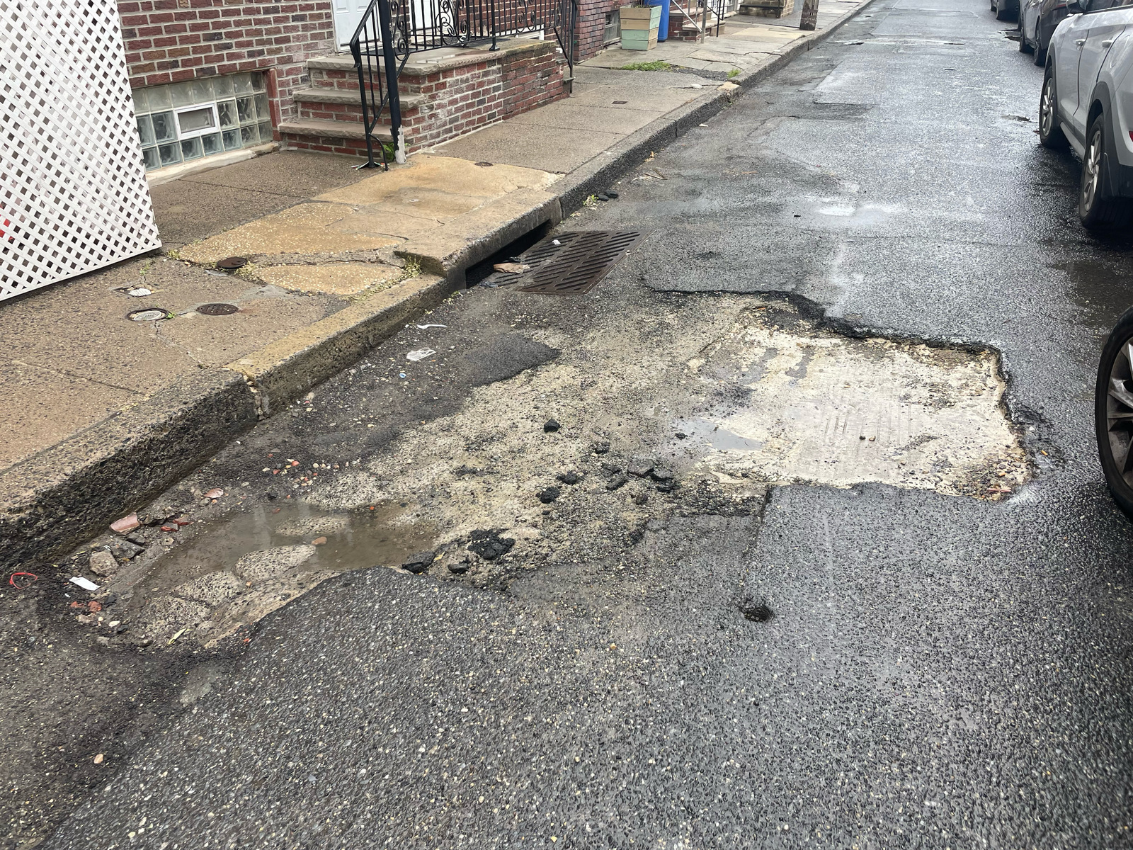 Photographic documentation of the work as submitted to the city's 311 record.