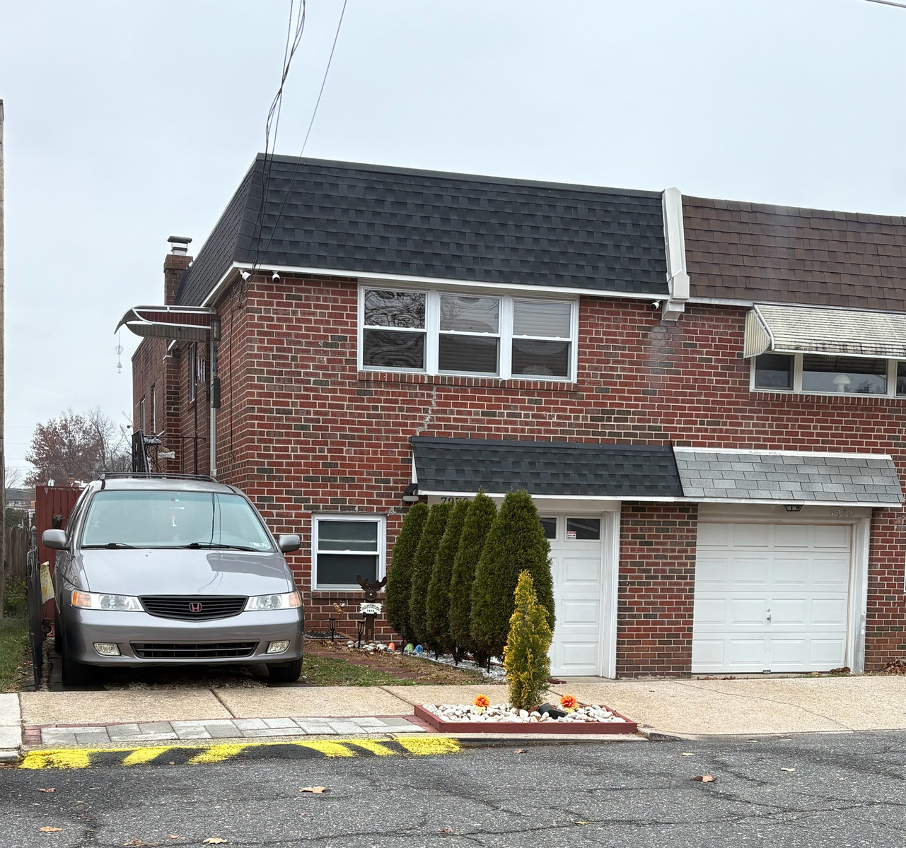 Photographic documentation of the work as submitted to the city's 311 record.