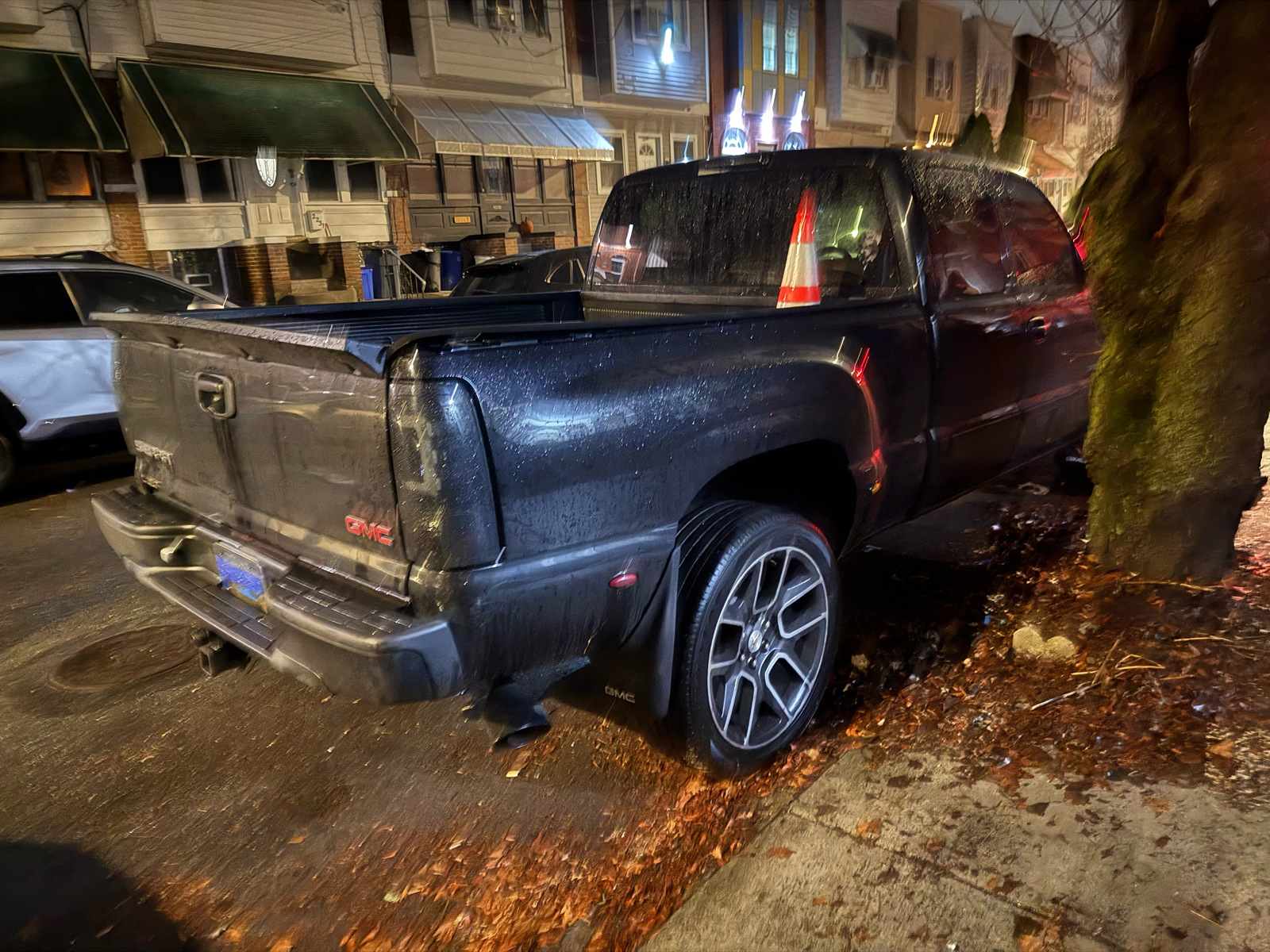 Photographic documentation of the work as submitted to the city's 311 record.