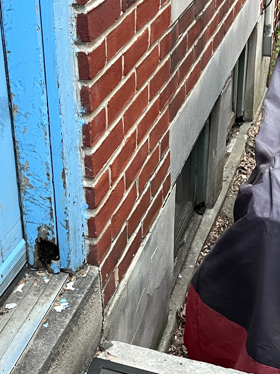 Photographic documentation of the work as submitted to the city's 311 record.