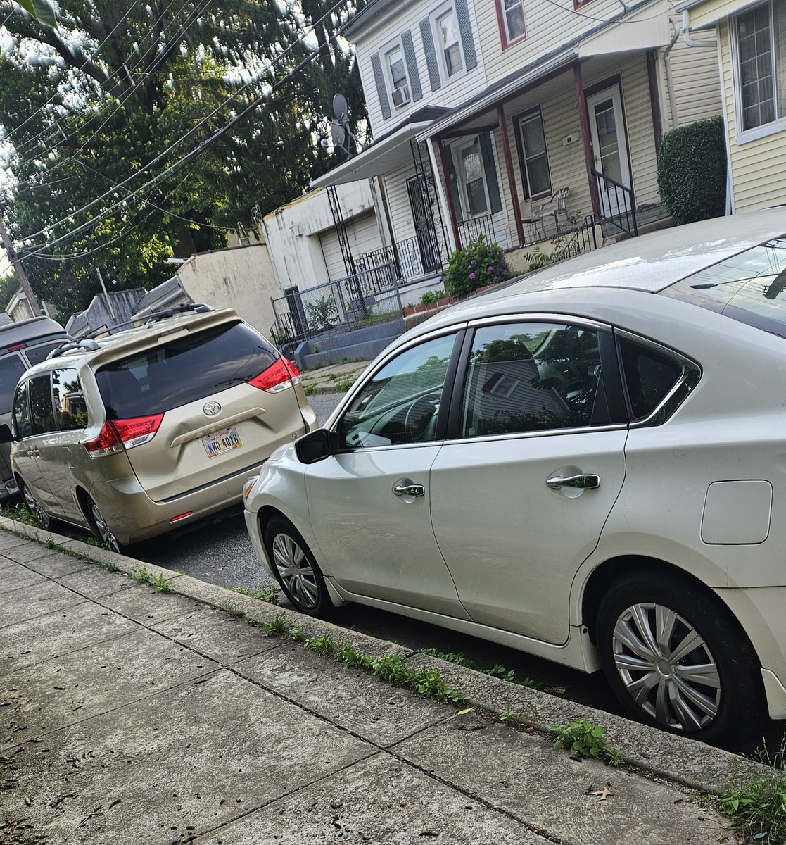 Photographic documentation of the work as submitted to the city's 311 record.
