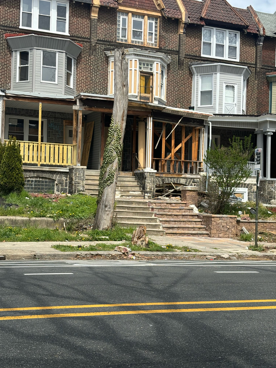 Photographic documentation of the work as submitted to the city's 311 record.