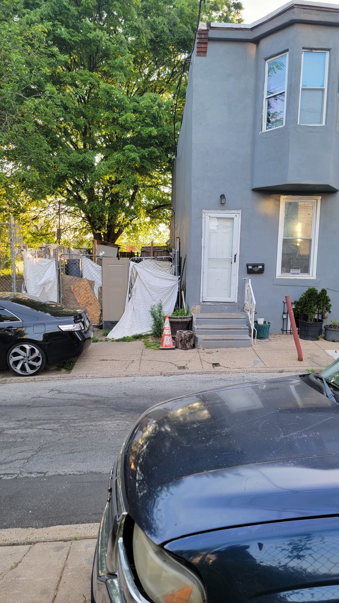 Photographic documentation of the work as submitted to the city's 311 record.