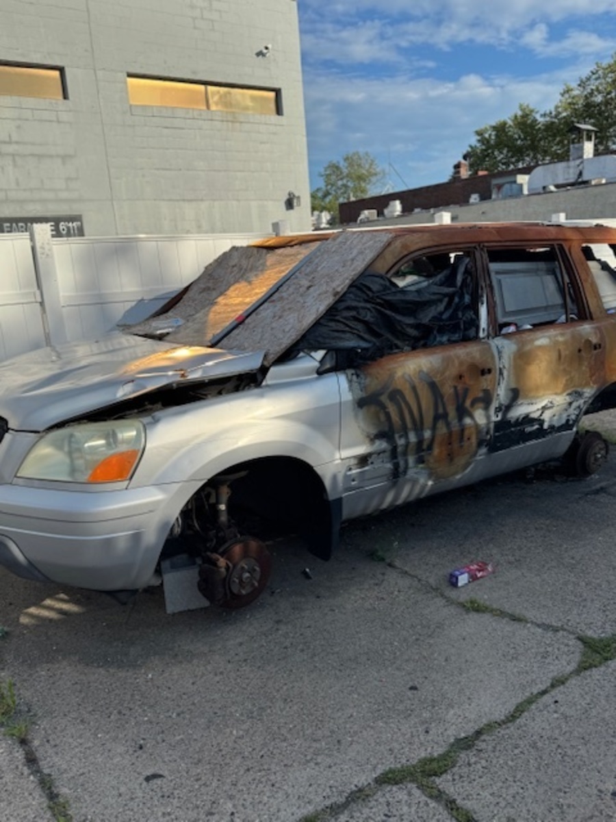 Photographic documentation of the work as submitted to the city's 311 record.