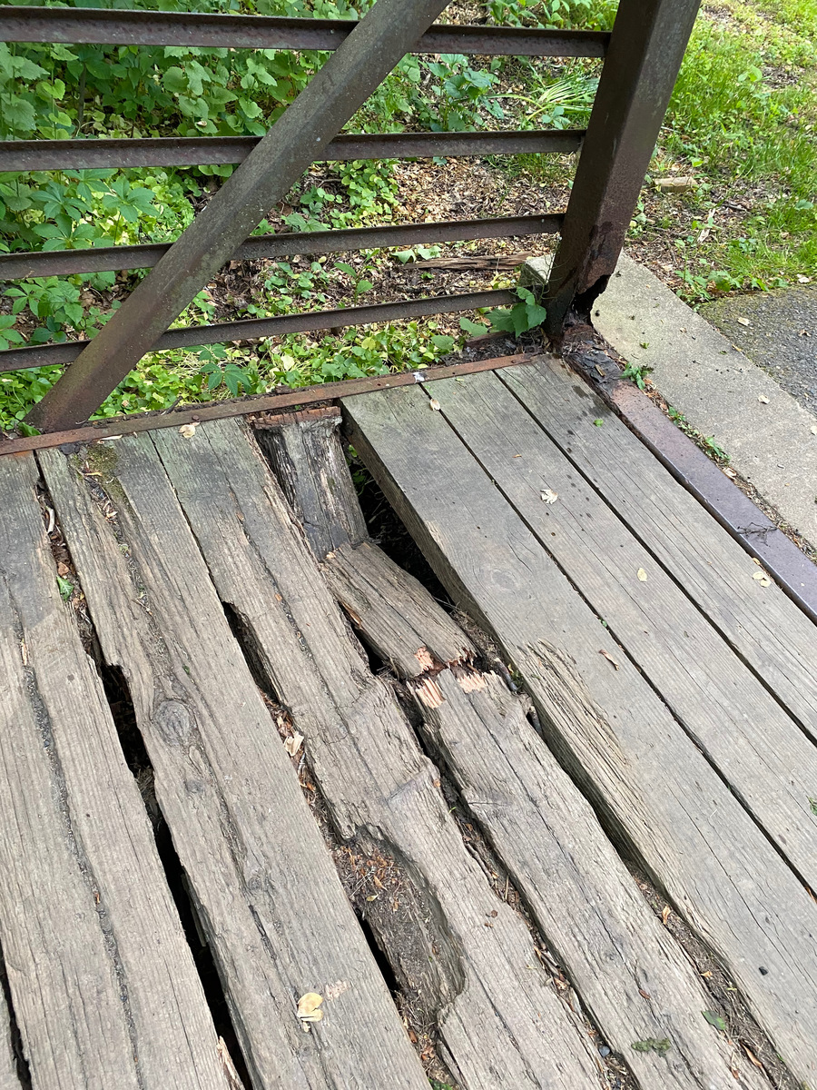 Photographic documentation of the work as submitted to the city's 311 record.