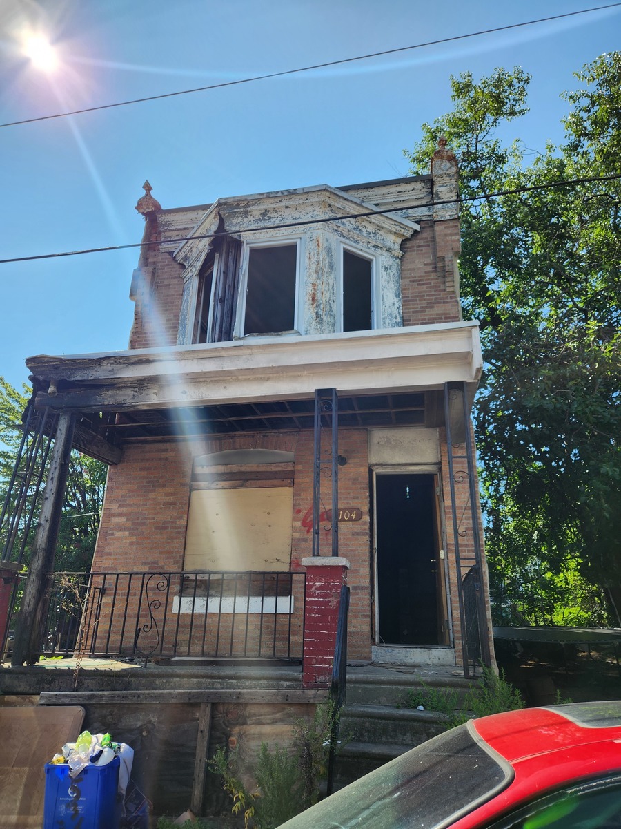 Photographic documentation of the work as submitted to the city's 311 record.
