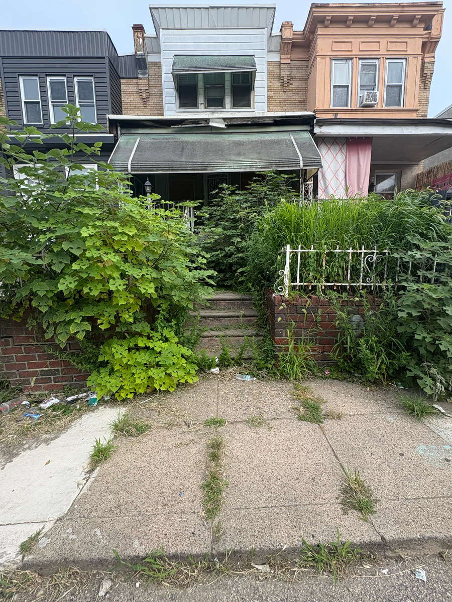 Photographic documentation of the work as submitted to the city's 311 record.