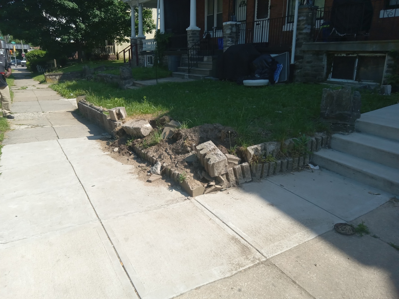 Photographic documentation of the work as submitted to the city's 311 record.